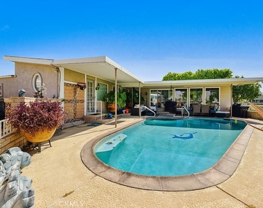 38250 Azalea Drive - Photo Thumbnail 3