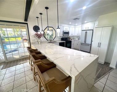 38250 Azalea Drive - Photo Thumbnail 9
