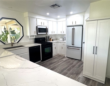 38250 Azalea Drive - Photo Thumbnail 12