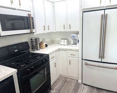 38250 Azalea Drive - Photo Thumbnail 10