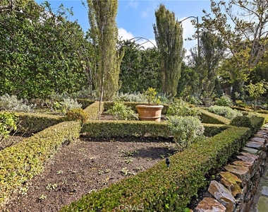 31531 Bluff Drive - Photo Thumbnail 16