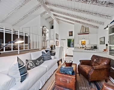 31531 Bluff Drive - Photo Thumbnail 4