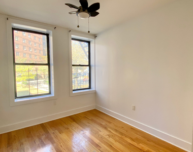 928 Dekalb Avenue - Photo Thumbnail 3