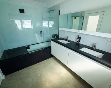 14 Brooks Avenue - Photo Thumbnail 4