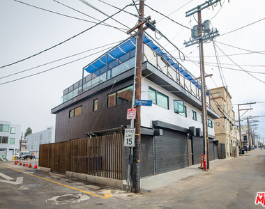 14 Brooks Avenue - Photo Thumbnail 13