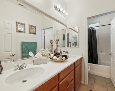 42753 Della Place - Photo Thumbnail 22