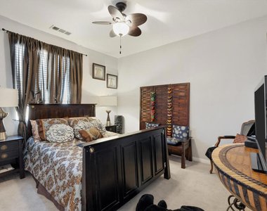 42753 Della Place - Photo Thumbnail 20