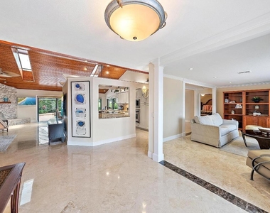 16 Thurston Drive - Photo Thumbnail 8