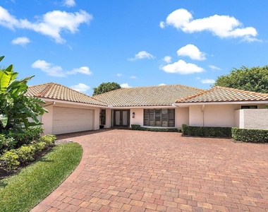 16 Thurston Drive - Photo Thumbnail 1