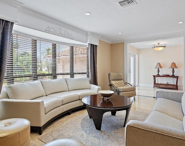 16 Thurston Drive - Photo Thumbnail 7
