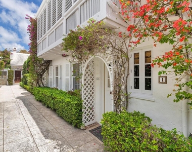 417 Peruvian Avenue - Photo Thumbnail 2