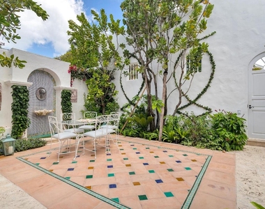 417 Peruvian Avenue - Photo Thumbnail 11