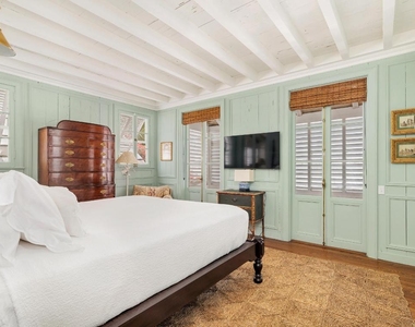 417 Peruvian Avenue - Photo Thumbnail 17
