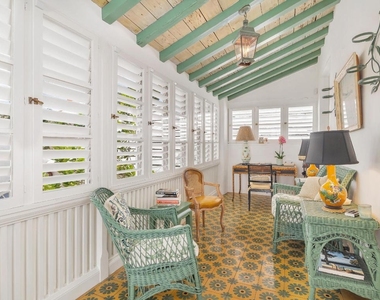 417 Peruvian Avenue - Photo Thumbnail 16