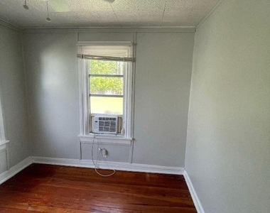 736 Omar Road - Photo Thumbnail 15