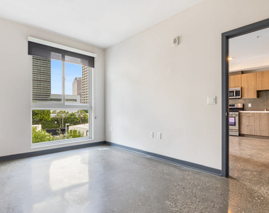 222 S Main St - Photo Thumbnail 14
