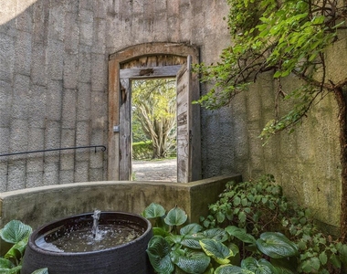 26 Ruxton Road - Photo Thumbnail 6