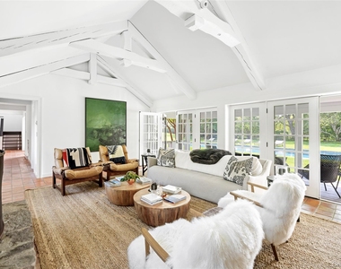 26 Ruxton Road - Photo Thumbnail 16
