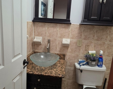 13719 Southgate Street - Photo Thumbnail 5