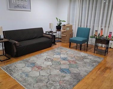 13719 Southgate Street - Photo Thumbnail 2