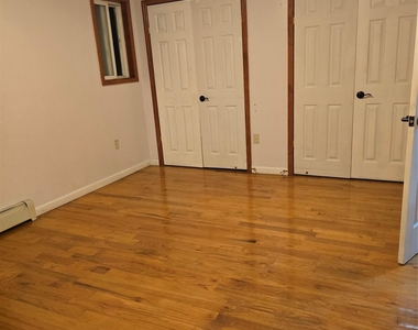 13719 Southgate Street - Photo Thumbnail 8