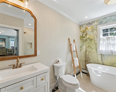 35 Sheppard Street - Photo Thumbnail 7