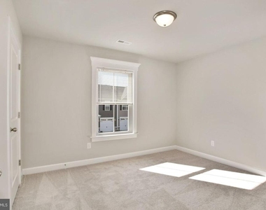 5606 Finley Rose Court - Photo Thumbnail 13