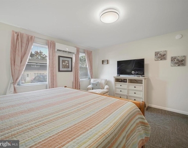 235 S Ridge Avenue - Photo Thumbnail 21