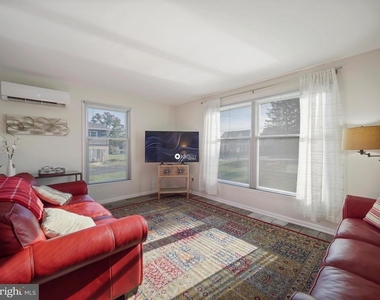 235 S Ridge Avenue - Photo Thumbnail 13