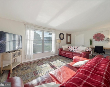 235 S Ridge Avenue - Photo Thumbnail 1