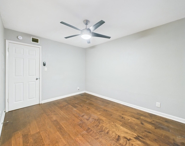 3018 1st St - Photo Thumbnail 25
