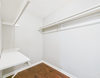 3018 1st St - Photo Thumbnail 21