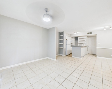 3018 1st St - Photo Thumbnail 10