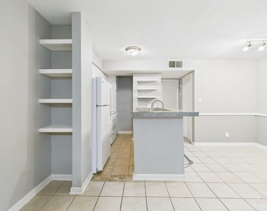 3018 1st St - Photo Thumbnail 13