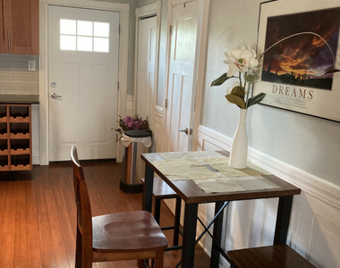 1846 N Mozart Street - Photo Thumbnail 5
