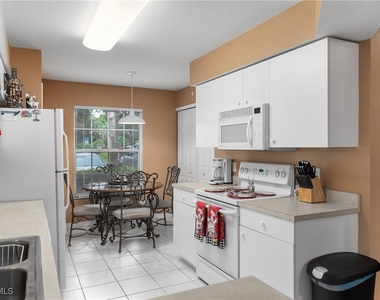 25727 Lake Amelia Way - Photo Thumbnail 6