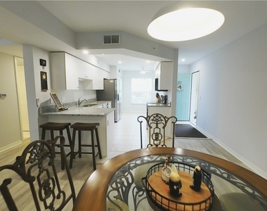 25727 Lake Amelia Way - Photo Thumbnail 9