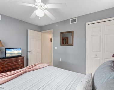 25727 Lake Amelia Way - Photo Thumbnail 16