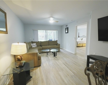 25727 Lake Amelia Way - Photo Thumbnail 7