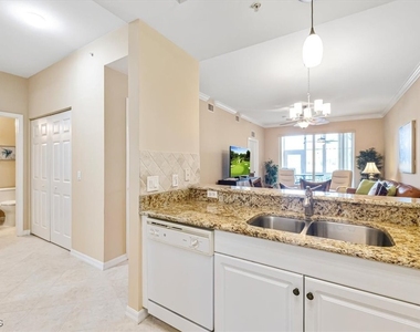 14571 Legends Boulevard N - Photo Thumbnail 9