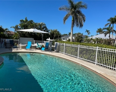 677 18th Avenue S - Photo Thumbnail 17