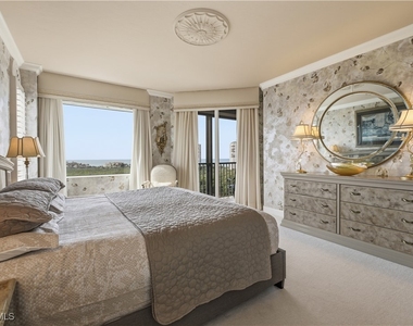 8990 Bay Colony Drive - Photo Thumbnail 26
