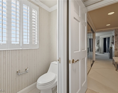 8990 Bay Colony Drive - Photo Thumbnail 31