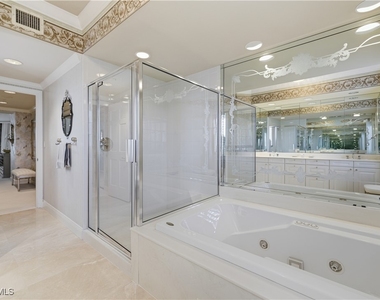 8990 Bay Colony Drive - Photo Thumbnail 29