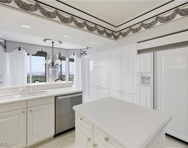 8990 Bay Colony Drive - Photo Thumbnail 22