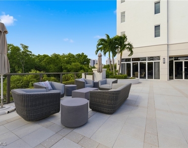 8990 Bay Colony Drive - Photo Thumbnail 35