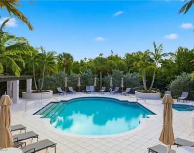 8990 Bay Colony Drive - Photo Thumbnail 36