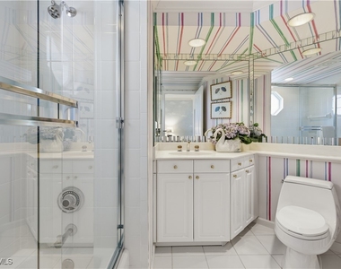 8990 Bay Colony Drive - Photo Thumbnail 5