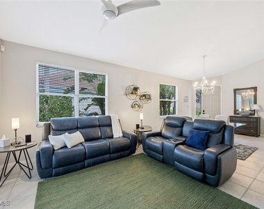 8482 Bent Creek Way - Photo Thumbnail 9