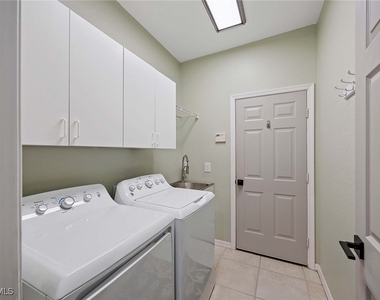8482 Bent Creek Way - Photo Thumbnail 24